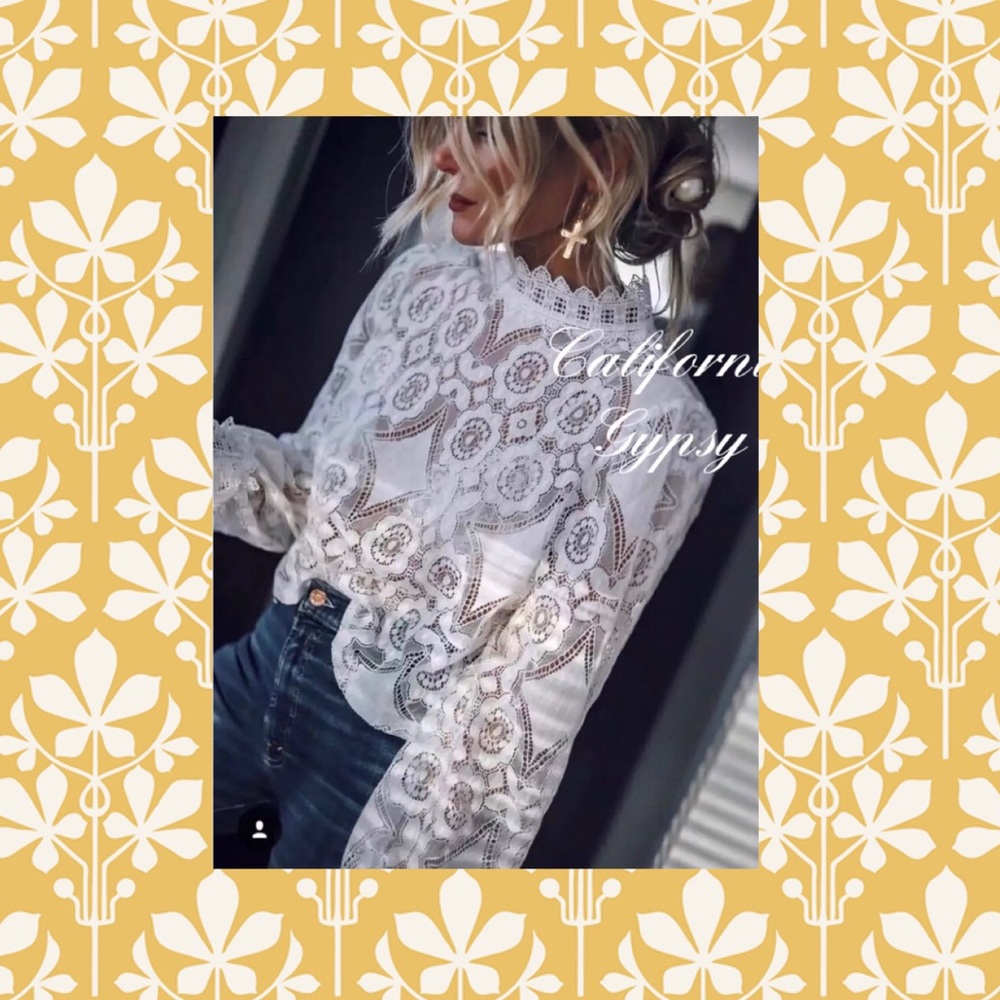 LAST ONE🎉Lace High Neck Blouse - Picture 5 of 16